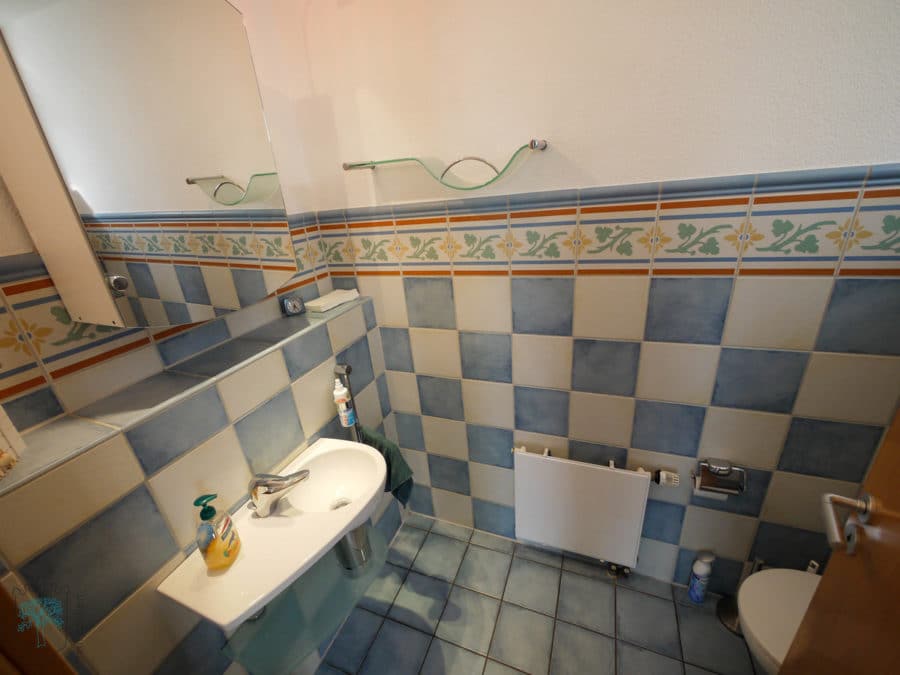 ***wunderschöne Doppelhaushälfte in bester Lage - Gäste-WC