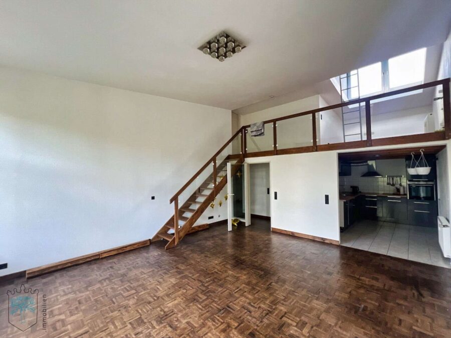 ***Moderne Loft-Wohnung mit Traum-Bad und eigenem Stellplatz - Titelbild