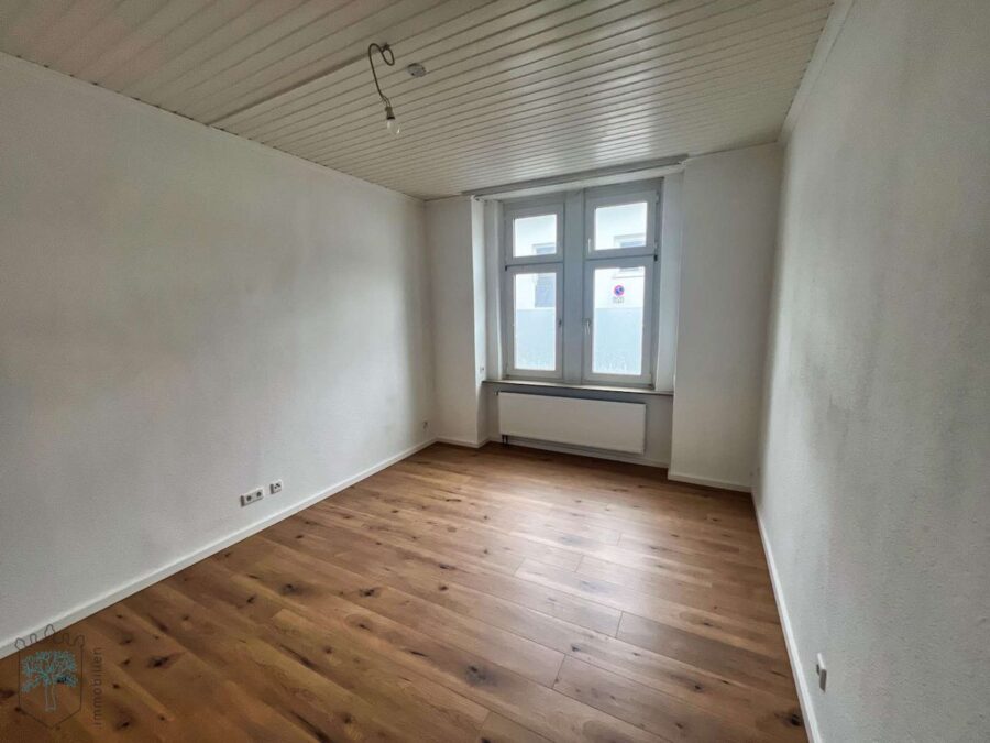 ***Kernsanierte Single-Wohnung mit Luxus-Bad - Bild