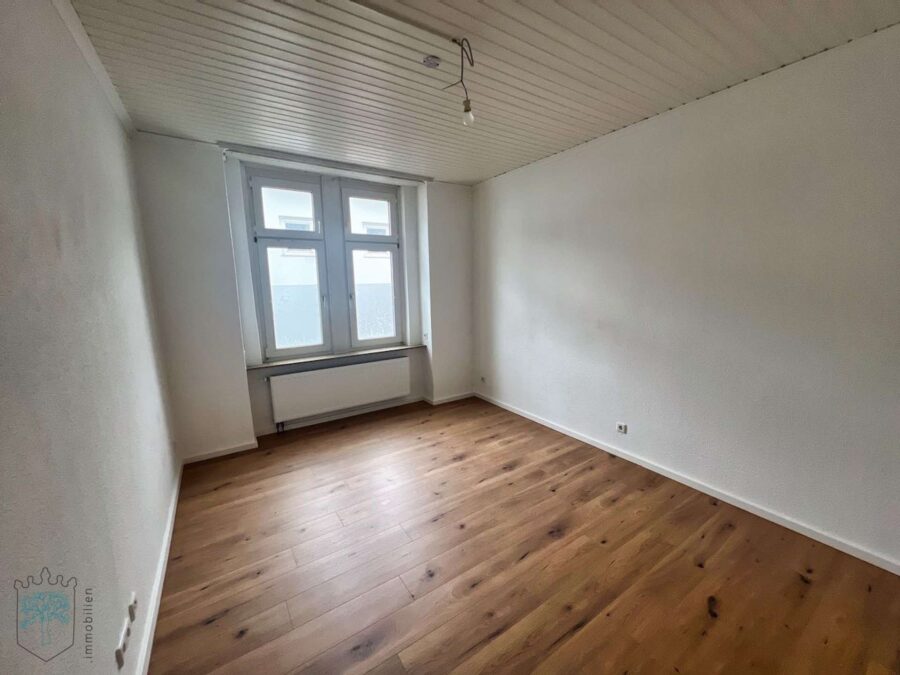 ***Kernsanierte Single-Wohnung mit Luxus-Bad - Bild