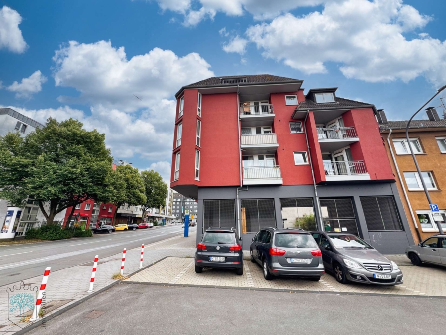 ***zentral gelegene 2-Zimmer-Wohnung mit Entwicklungspotenzial, 42289 Wuppertal, Etagenwohnung