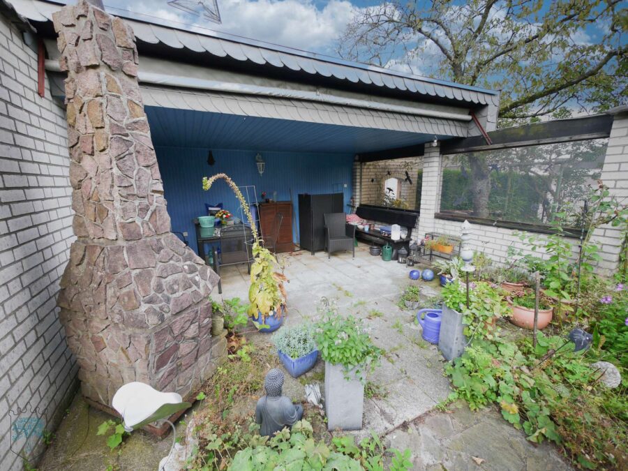 ***Freistehendes Mehrgenerationenhaus + Büroflächen + Lager & ein herrlicher Garten - Bild