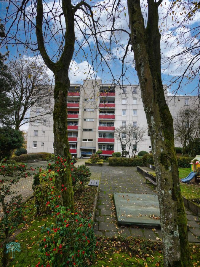 ***helle 4-Zimmer-Wohnung mit drei Schlafzimmern in zentraler Lage von Wuppertal, 42329 Wuppertal, Etagenwohnung